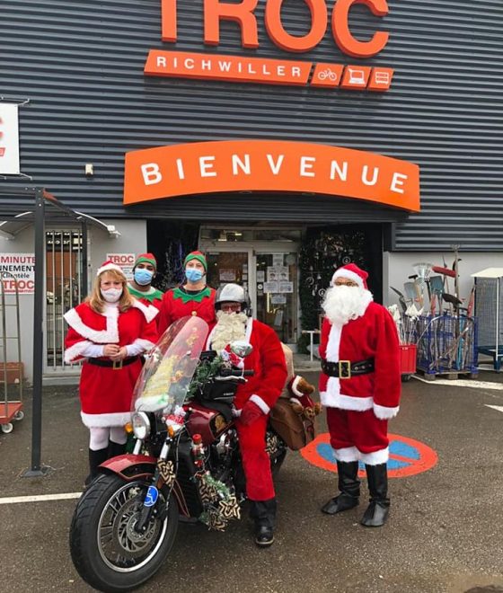 Le Père Noël était présent aujourd'hui pour le plus grand plaisir des petits et des grands !